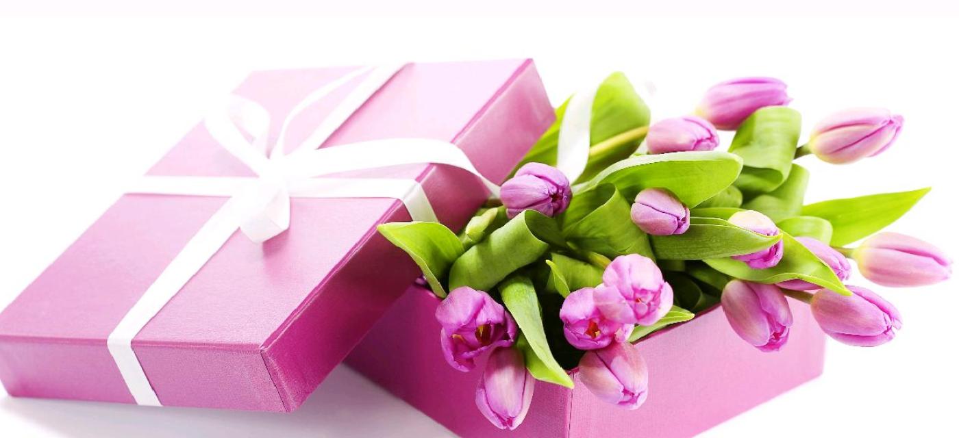 Поздравляем прекрасных дам с Международным женским днем 8 Марта!